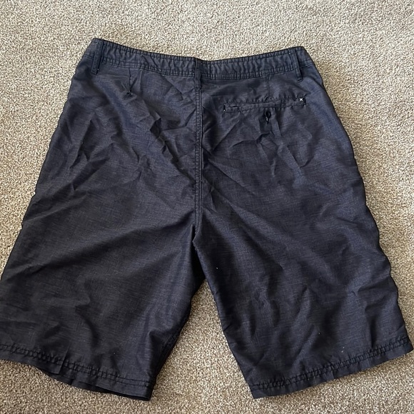 Men’s board shorts. - Picture 3 of 3